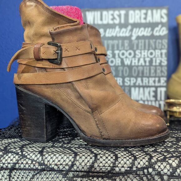 Freebird Blaze Nubuck Leather Ankle Boots Women’s 9 Zip Booties Distressed - Picture 5 of 13